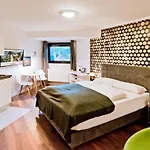 Eco Smart Sued Aparthotel 3*